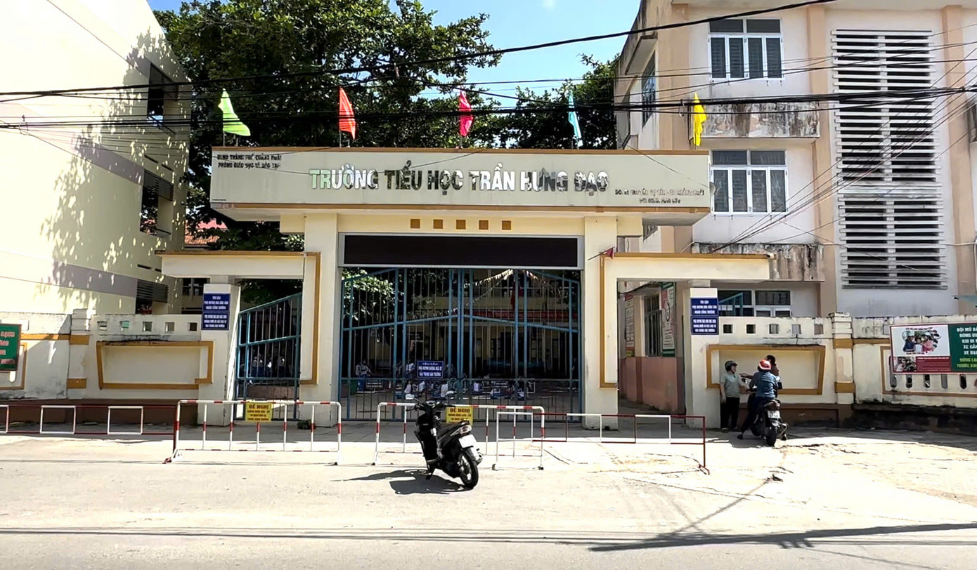 Trường Tiểu học Nguyễn Nghiêm và Trần Hưng đạo (TP. Quảng Ngãi). Trường Tiểu học Nguyễn Nghiêm và Trần Hưng đạo (TP. Quảng Ngãi).