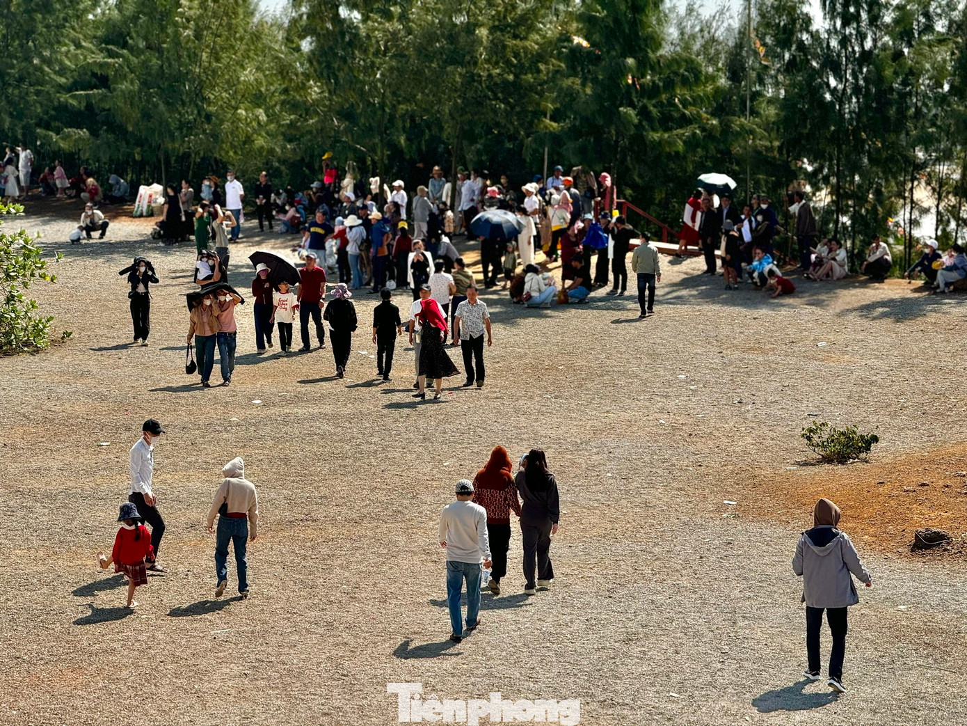 Mặc dù ngôi chùa này đang trong quá trình hoàn thiện, nhưng đã trở thành điểm đến tham quan của người dân Quảng Ngãi và du khách thập phương trong thời gian qua, nhất là dịp lễ Tết. Ảnh: Nguyễn Ngọc.