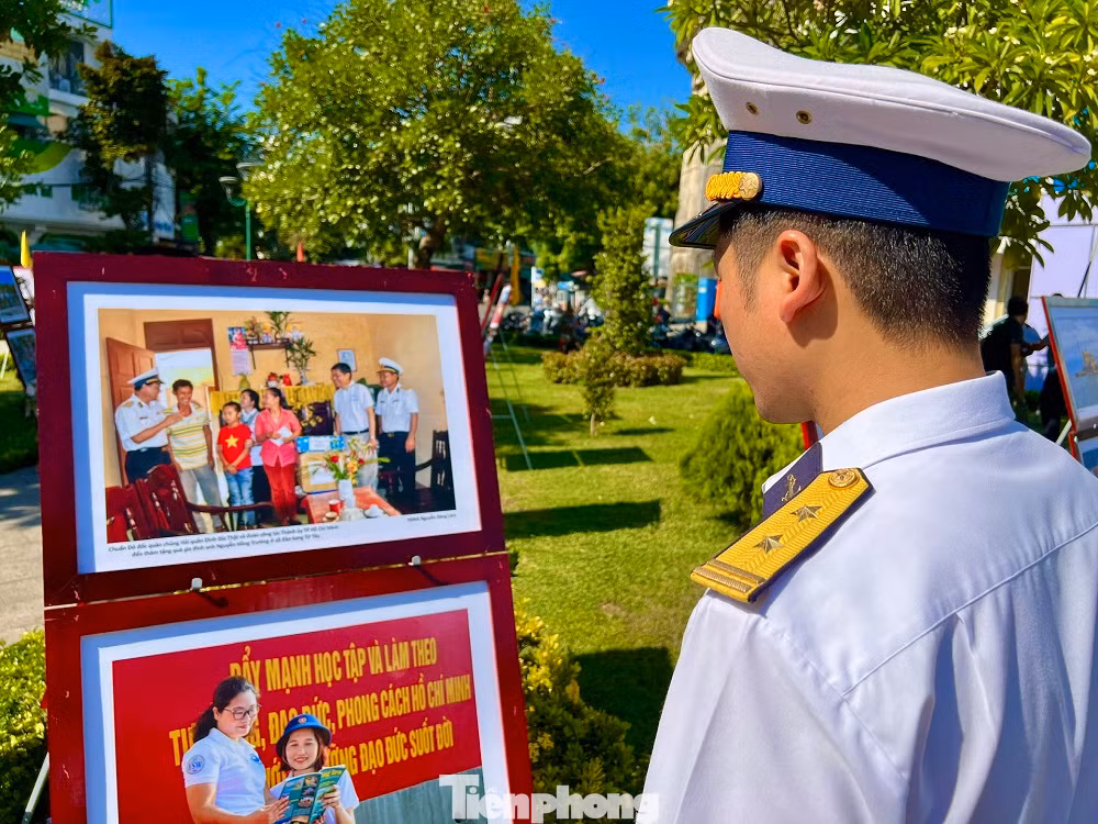 Những sinh hoạt trên quần đảo Trường Sa.