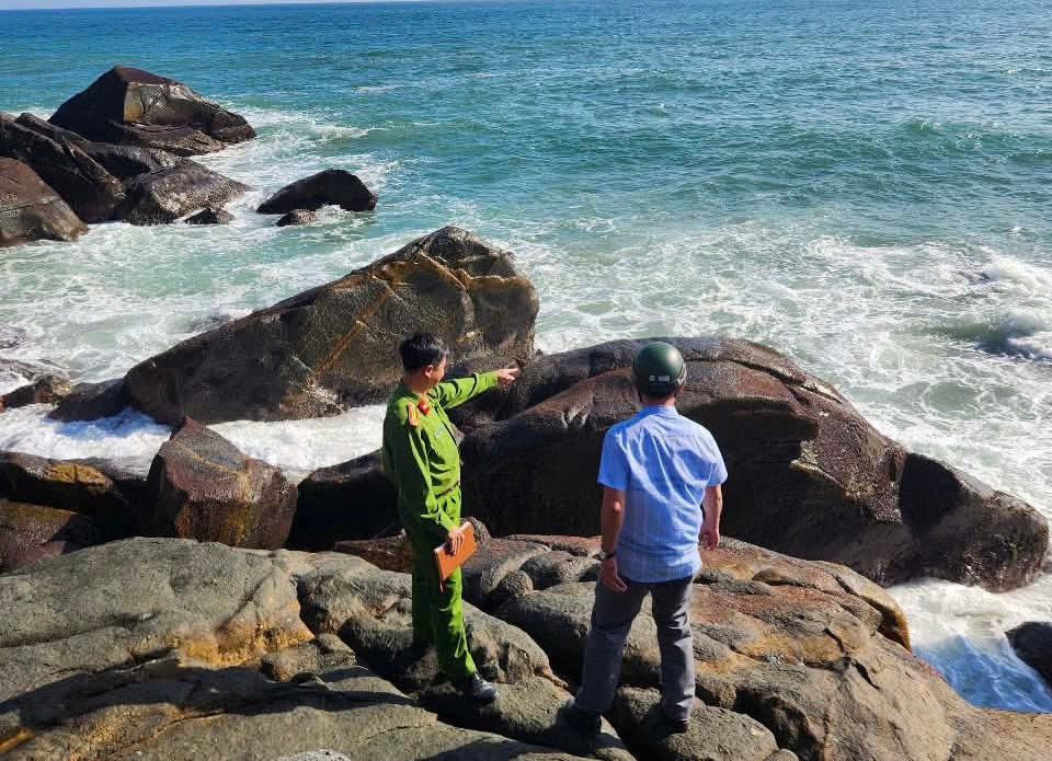 Gành biển Hóc Mó nơi xảy ra sự việc. Gành biển Hóc Mó nơi xảy ra sự việc.