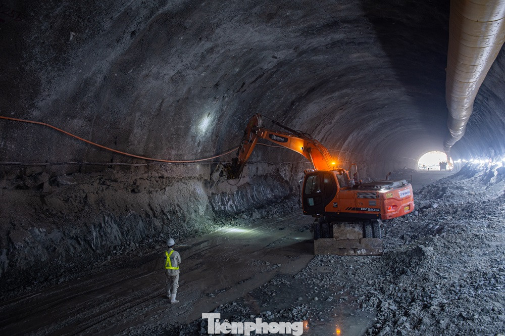 Sau khi hoàn thành đưa vào sử dụng, hầm số 3 sẽ là hầm đường bộ dài nhất dự án cao tốc Bắc Nam và là hầm đường bộ dài thứ 3 của cả nước, sau Hải Vân và Đèo Cả.