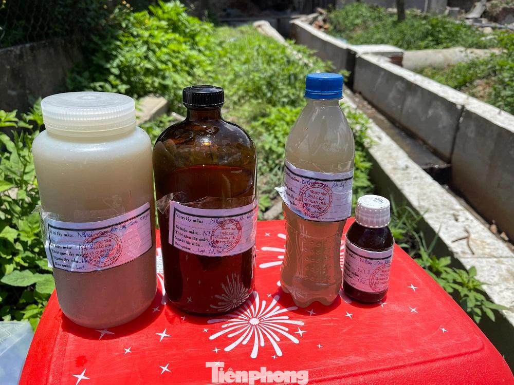 Mẫu nước ở cơ sở sản xuất bột sắn trên địa bàn xã Nghĩa Trung, huyện Tư Nghĩa (Quảng Ngãi).