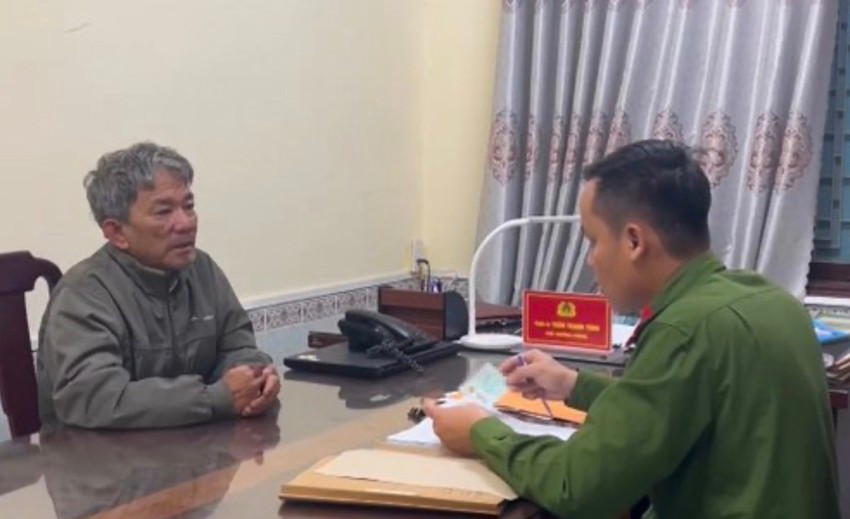 Nguyễn Hữu Toàn tại cơ quan Công an. Ảnh: CACC.