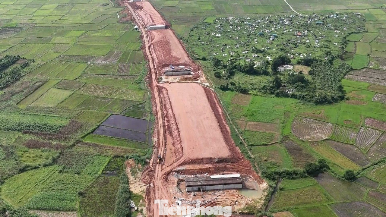 Đến nay Quảng Ngãi vẫn còn 69 hộ dân chưa thống nhất nhận tiền bồi thường, bàn giao mặt bằng.