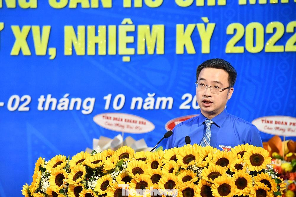 Anh Nguyễn Tường Lâm phát biểu tại Đại hội.