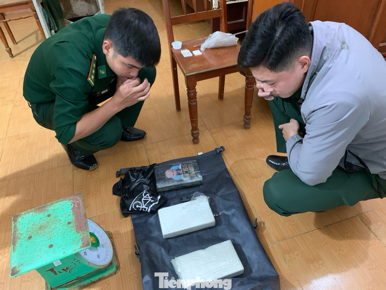 Lực lượng chức năng niêm phong tạm giữ số ma túy trên.