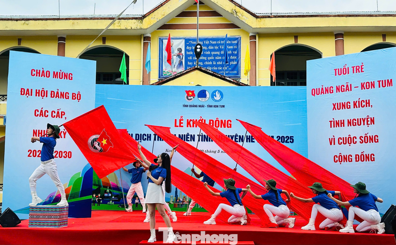 Tỉnh Đoàn Quảng Ngãi và Kon Tum khởi động Chiến dịch Thanh niên tình nguyện hè 2025 tại xã Đăk Nên (huyện Kon Plông). Tỉnh Đoàn Quảng Ngãi và Kon Tum khởi động Chiến dịch Thanh niên tình nguyện hè 2025 tại xã Đăk Nên (huyện Kon Plông).