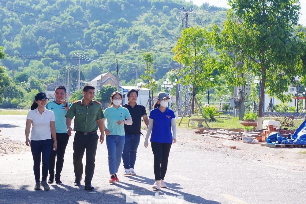 Chương trình "Những bước chân vì cộng đồng". Chương trình "Những bước chân vì cộng đồng".