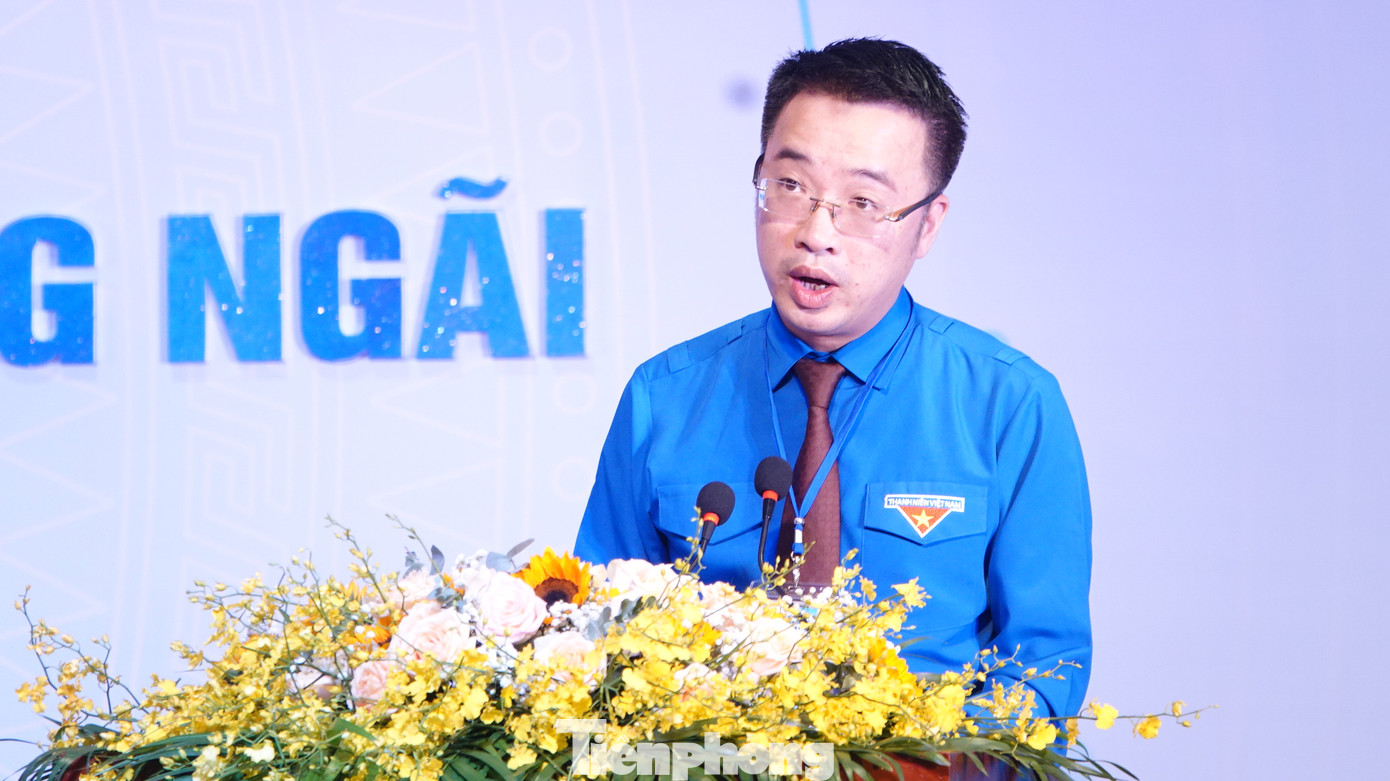 Anh Nguyễn Tường Lâm - Bí thư T.Ư Đoàn, Phó Chủ tịch T.Ư Hội LHTN Việt Nam phát biểu chỉ đạo đại hội.