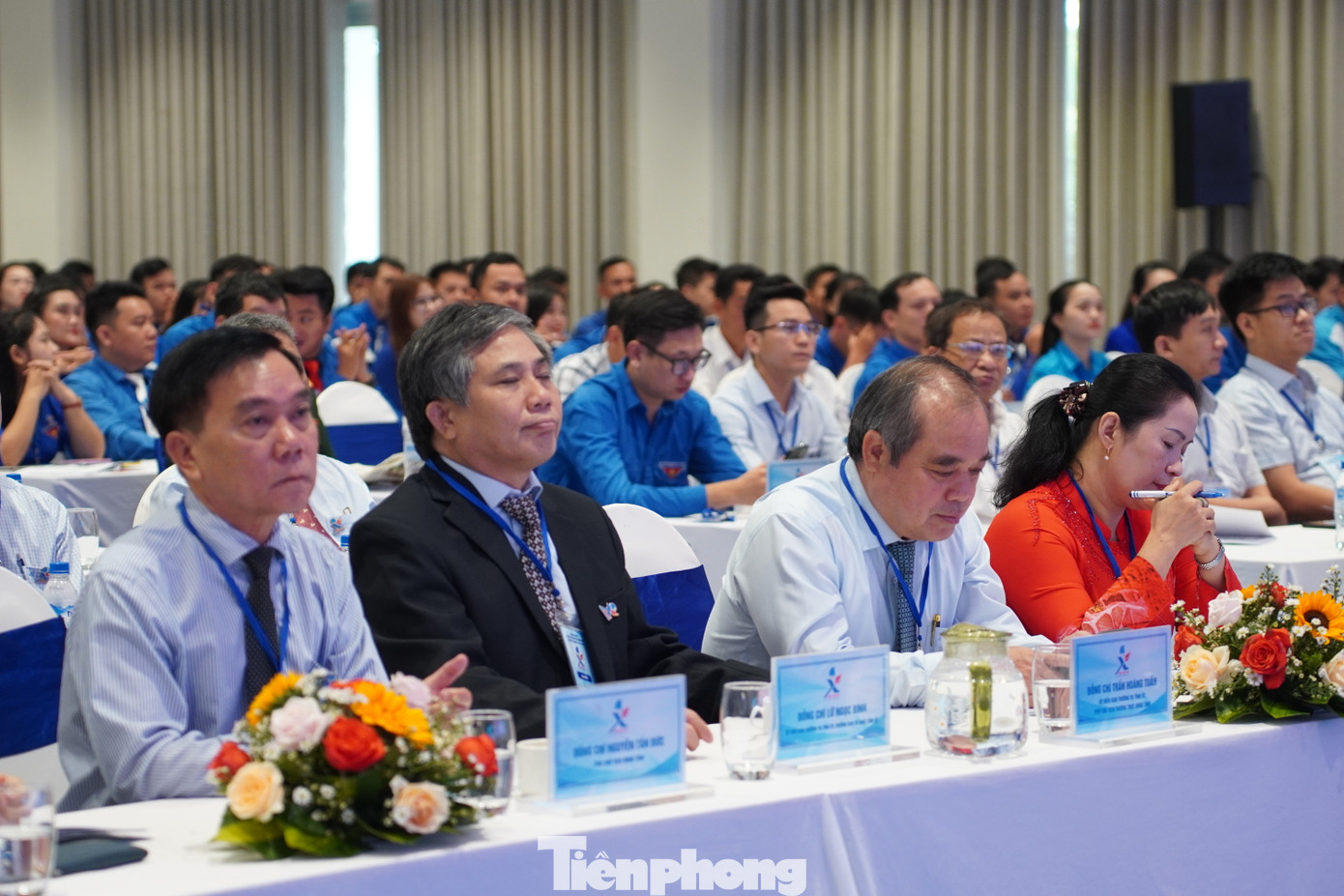 Các đại biểu dự đại hội.