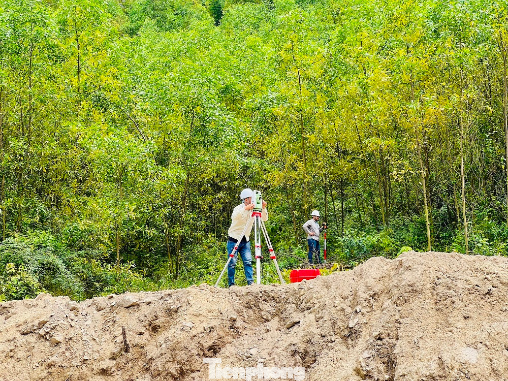 Điểm thi công tại hầm số 2, xã Phổ Cường, thị xã Đức Phổ.