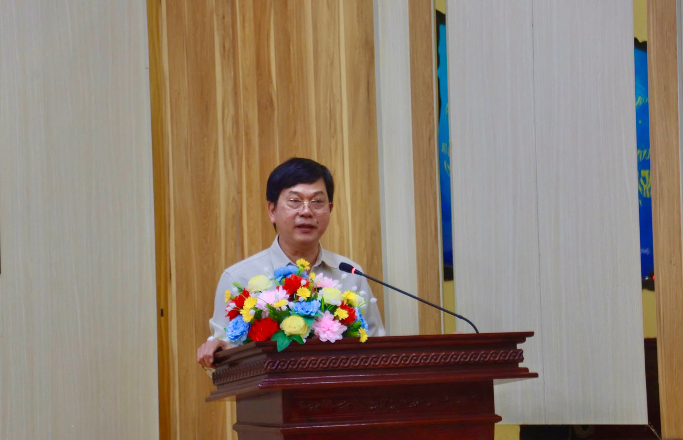 Giám đốc Sở TT&amp;TT tỉnh Quảng Ngãi Trần Thanh Trường phát biểu tại buổi lễ.