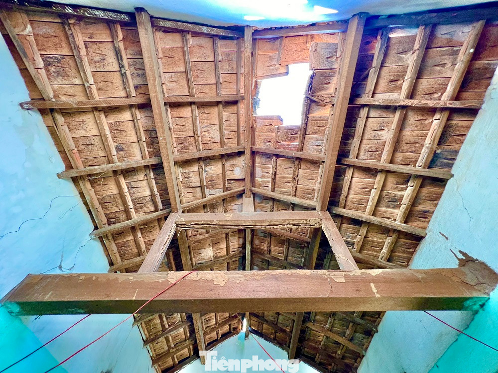 “Về phía chính quyền địa phương đã yêu cầu nhà đầu tư khảo sát, chuẩn xác năng lực và điều chỉnh Quy hoạch chi tiết 1/500, loại ra quy hoạch những phần vượt quá khả năng đầu tư và không phù hợp thực tế. Dự án kéo dài quá lâu đã ảnh hưởng đến người dân trong khu vực. Tuy nhiên, trong khi chờ hướng dẫn từ phía Trung ương, vẫn chưa thể kết luận dự án tiếp tục hay dừng lại”, ông Danh nói thêm.