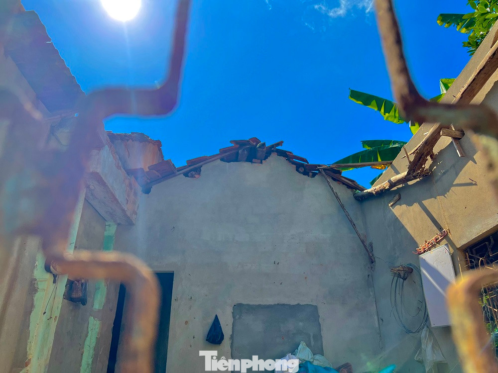 Ông Sơn chỉ là một trong số hàng trăm hộ dân nằm trong khu vực dự án phải mòn mỏi sống trong khổ sở, khó khăn vì dự án “treo” dai dẳng suốt 15 năm và không biết phải đợi đến bao giờ.