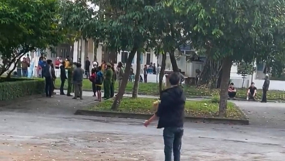 Anh Trần Văn Chi bức xúc khi cháu L. tử vong.