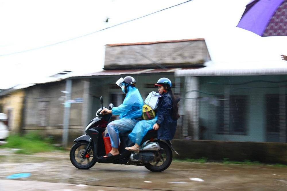 Bão đổ bộ đất liền các tỉnh Thừa Thiên Huế – Quảng Ngãi ảnh 28