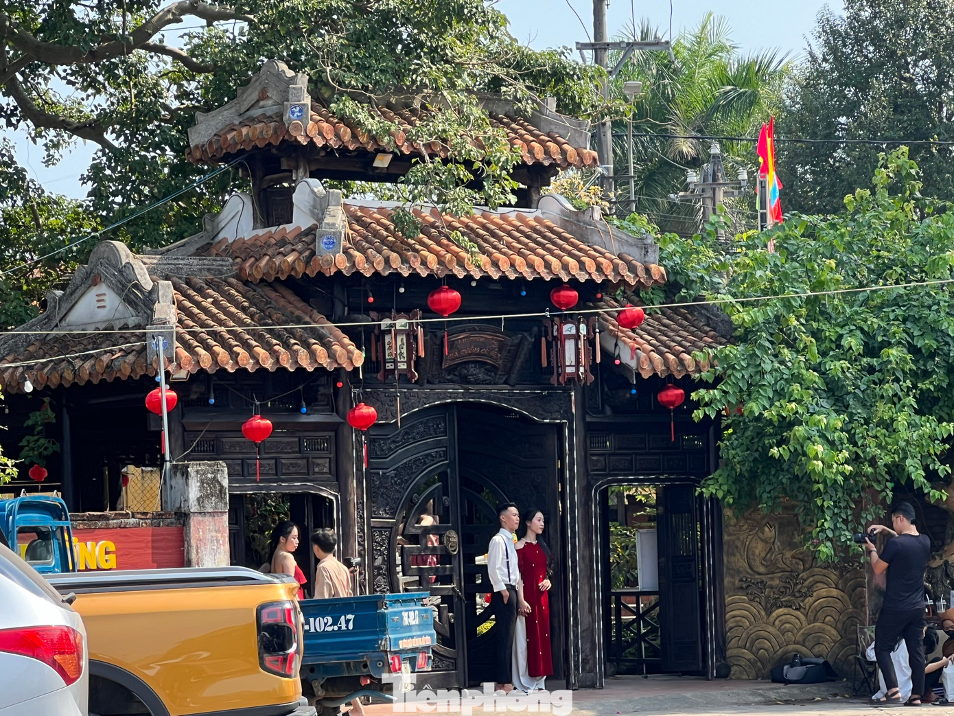 Hiện một quán đã được chuyển công năng thành nơi trưng bày các hiện vật văn hóa, các sản phẩm nông nghiệp đặc trưng của địa phương. Quán còn lại vẫn tiếp tục kinh doanh. Hiện một quán đã được chuyển công năng thành nơi trưng bày các hiện vật văn hóa, các sản phẩm nông nghiệp đặc trưng của địa phương. Quán còn lại vẫn tiếp tục kinh doanh.