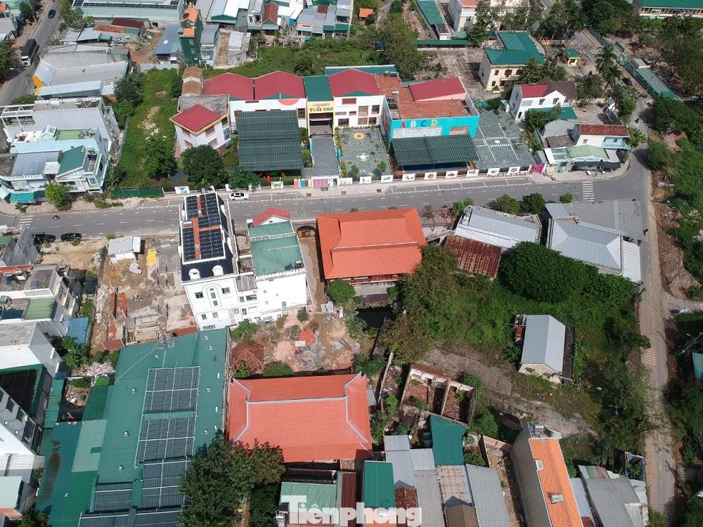 Hạng mục xây dựng trái phép trên đất lúa trong biệt phủ của đại gia Nguyễn Hồng Sơn.