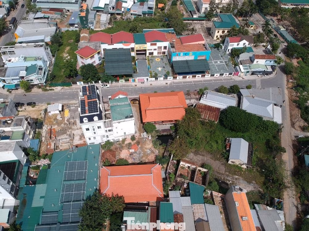 Biệt phủ nhìn từ trên cao.