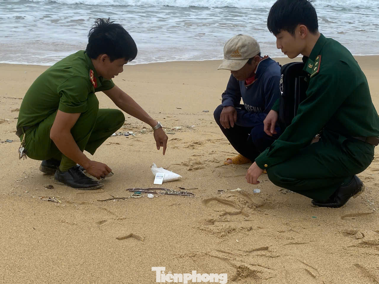 Nơi người dân phát hiện 1.500 viên nén nghi ma túy.