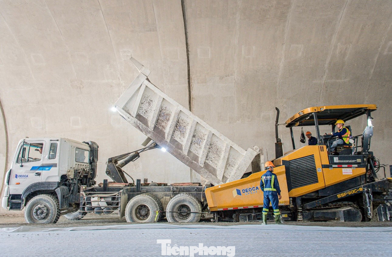 Đến nay, sản lượng thực hiện toàn dự án cao tốc Quảng Ngãi - Hoài Nhơn đạt khoảng 5.600 tỷ đồng, tương đương 41,6% tổng khối lượng hợp đồng. Công ty Cổ phần Tập đoàn Đèo Cả đang đẩy nhanh tiến độ dự án hết năm 2024 đạt khoảng 61% tổng khối lượng hợp đồng.