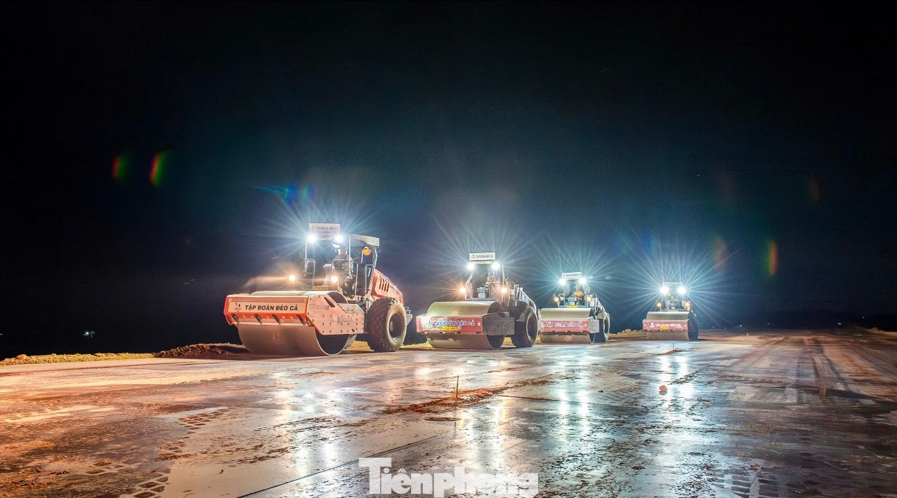 Dự án cao tốc Quảng Ngãi - Hoài Nhơn (thuộc Dự án xây dựng Công trình đường bộ cao tốc Bắc Nam phía đông giai đoạn 2021-2025) là dự án có quy mô lớn nhất trong 12 dự án thành phần thuộc dự án cao tốc Bắc Nam.