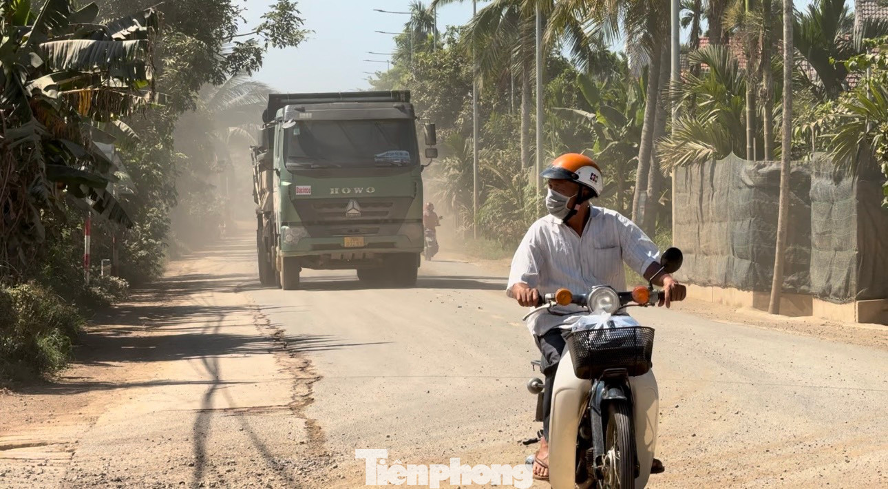 Người dân bất an khi tham gia giao thông.