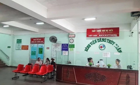 Cả trăm y, bác sĩ của BVĐK khu vực Đặng Thùy Trâm không được hưởng hỗ trợ phụ cấp nghề theo Nghị định 05 của Chính phủ.