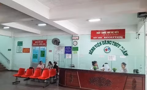 Cả trăm y, bác sĩ của BVĐK khu vực Đặng Thùy Trâm không được hưởng hỗ trợ phụ cấp nghề theo Nghị định 05 của Chính phủ.