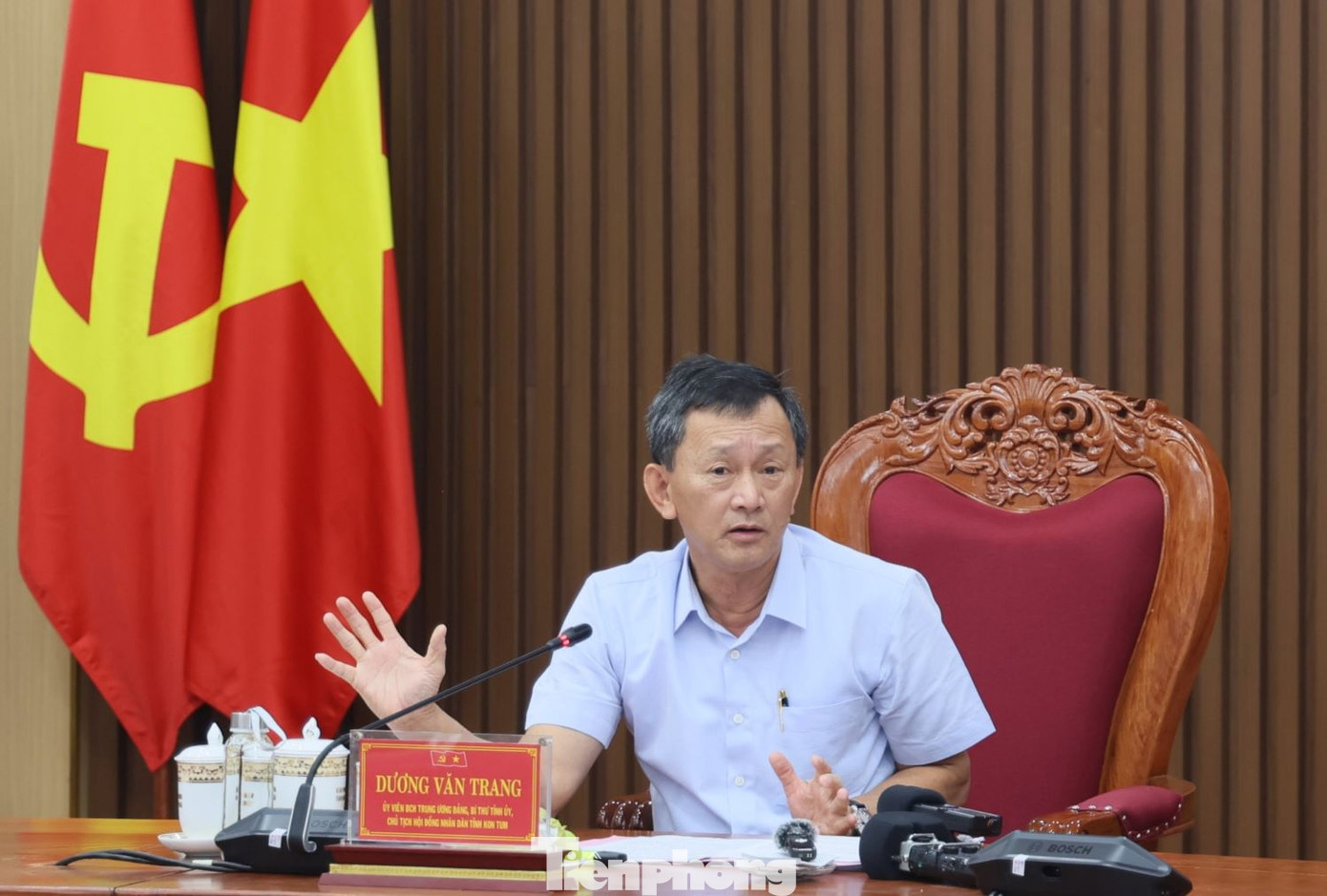 Ông Dương Văn Trang – Bí thư Tỉnh ủy Kon Tum. Ông Dương Văn Trang – Bí thư Tỉnh ủy Kon Tum.