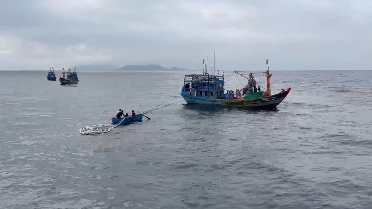 Vị trí nơi tàu chìm cách đảo Bé (huyện Lý Sơn, tỉnh Quảng Ngãi) khoảng 2 hải lý.