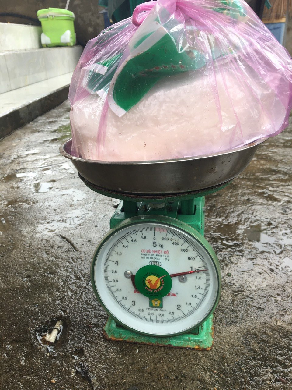 Trọng lượng 1kg, qua test nhanh, chất tinh thể màu trắng dương tính với ma túy loại ketamine. Trọng lượng 1kg, qua test nhanh, chất tinh thể màu trắng dương tính với ma túy loại ketamine.