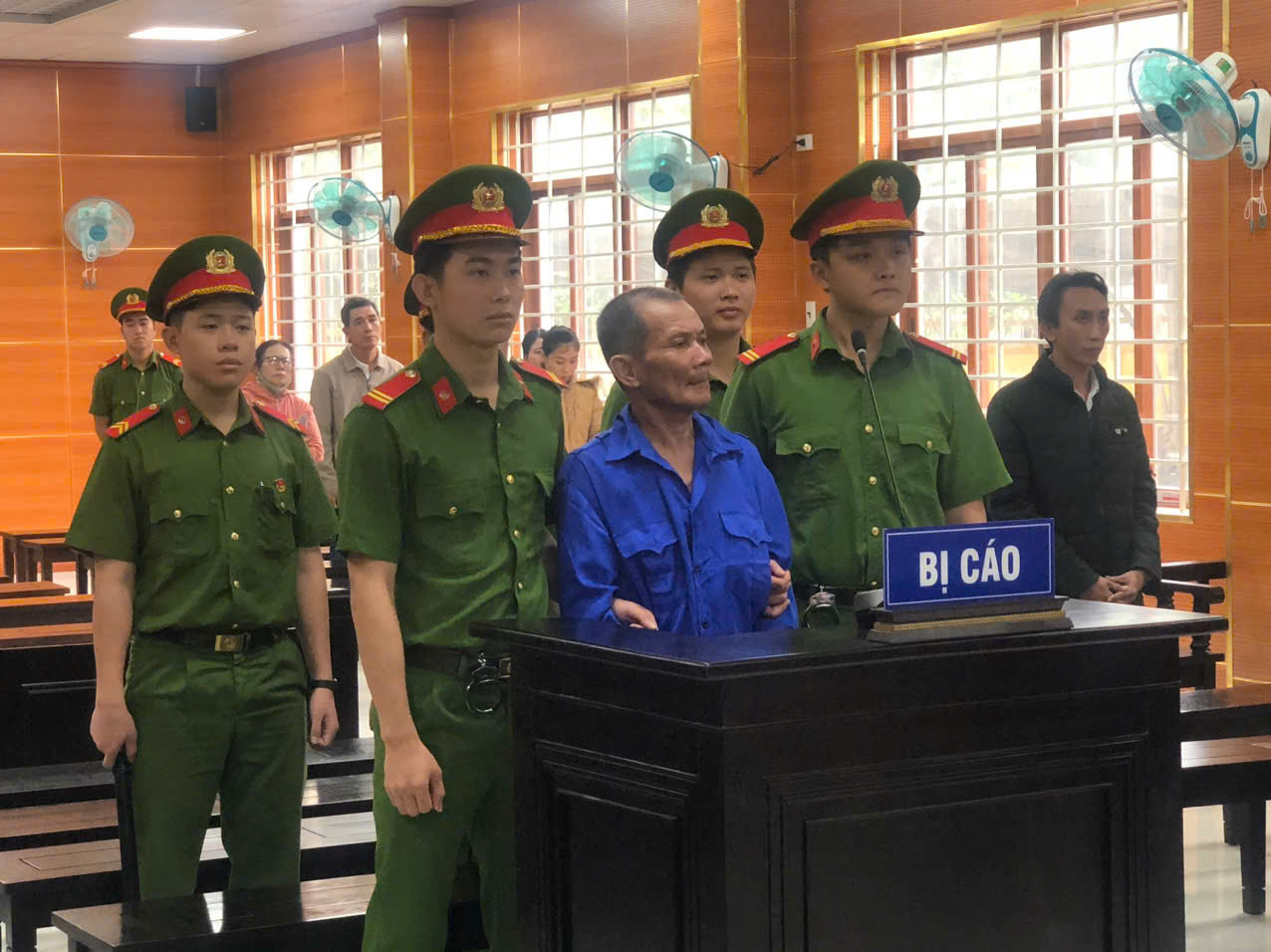 Tòa án Nhân dân tỉnh Quảng Ngãi tuyên phạt bị cáo Lê Đình Thuyết tử hình về tội giết người Tòa án Nhân dân tỉnh Quảng Ngãi tuyên phạt bị cáo Lê Đình Thuyết tử hình về tội giết người