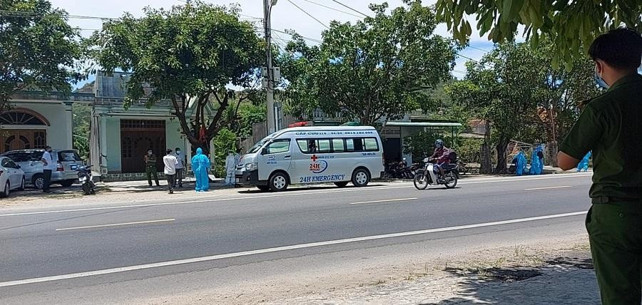 Ngành Y tế Quảng Ngãi đang khẩn trương truy vết để kịp thời có biện pháp phòng, chống dịch hiệu quả.