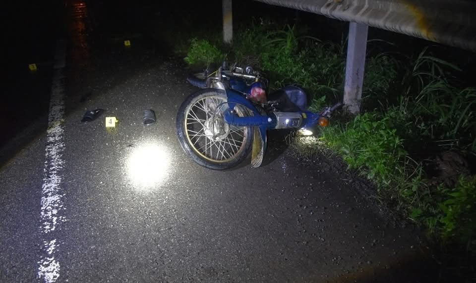 Hiện trường vụ TNGT khiến ông L.T.T. tử vong sau đó. Hiện trường vụ TNGT khiến ông L.T.T. tử vong sau đó.