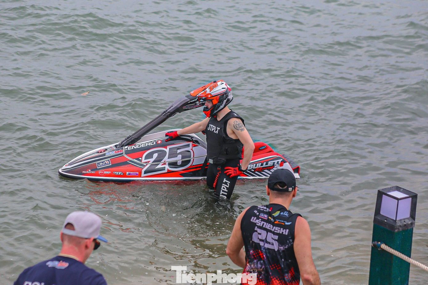 Những vấn đề phát sinh trong quá trình chạy thử, tất cả sẽ được các vận động viên, các đội đua họp bàn, tính toán kỹ trước khi bước vào giải.