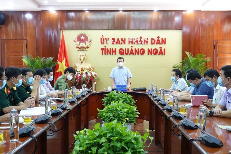 Ông Đặng Văn Minh, Chủ tịch UBND tỉnh Quảng Ngãi chủ trì cuộc họp khẩn liên quan đến công tác phòng chống COVID-19 trên địa bàn. Ông Đặng Văn Minh, Chủ tịch UBND tỉnh Quảng Ngãi chủ trì cuộc họp khẩn liên quan đến công tác phòng chống COVID-19 trên địa bàn.