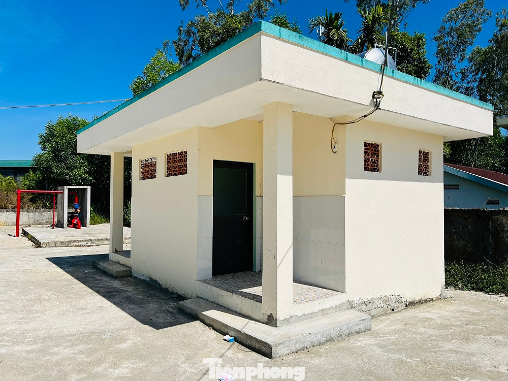 “UBND xã Tịnh Thọ đã báo cáo xin ý kiến của UBND huyện. Sau khi huyện có ý kiến, xã sẽ tổ chức họp dân với mục tiêu đưa chợ vào hoạt động để tránh gây lãng phí, đồng thời việc nộp tiền thuê lô cũng theo tháng hoặc quý để bà con thuận tiện tham gia”, ông Vy nói.