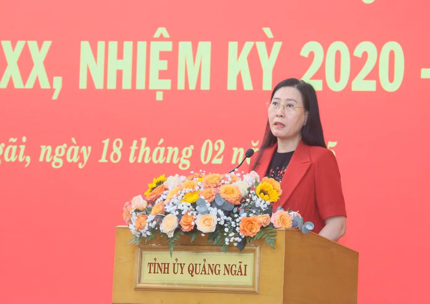 Bí thư Tỉnh ủy Quảng Ngãi Bùi Thị Quỳnh Vân. Bí thư Tỉnh ủy Quảng Ngãi Bùi Thị Quỳnh Vân.