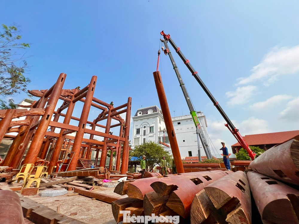 Theo ông Sơn, công trình này ông đầu tư xây dựng với tổng kinh phí khoảng 20 tỷ đồng, kinh phí tháo dỡ trong 2 đợt tiêu tốn khoảng 1,5 tỷ đồng.