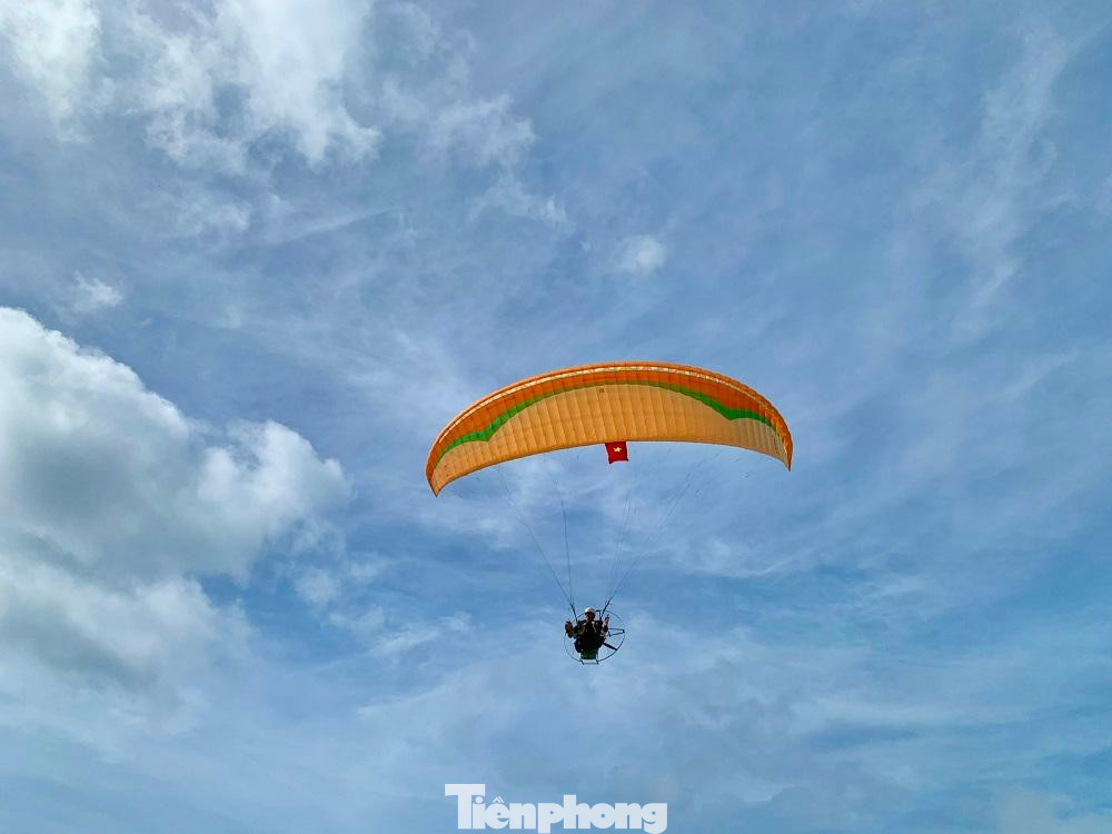 Các nội dung thi đấu gồm: Giải cá nhân nam, giải cá nhân nữ và giải đồng đội với mỗi đội gồm 7 vận động viên. Ảnh: Nguyễn Ngọc