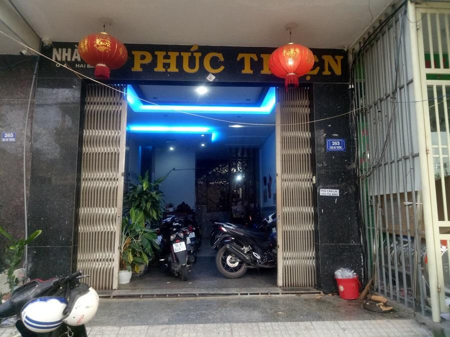 Nhà nghỉ Phúc Thiện 1, số 263 Hai Bà Trưng, phường Trần Phú, TP. Quảng Ngãi nơi 35 nam nữa tụ tập. (Ảnh: C.A) Nhà nghỉ Phúc Thiện 1, số 263 Hai Bà Trưng, phường Trần Phú, TP. Quảng Ngãi nơi 35 nam nữa tụ tập. (Ảnh: C.A)