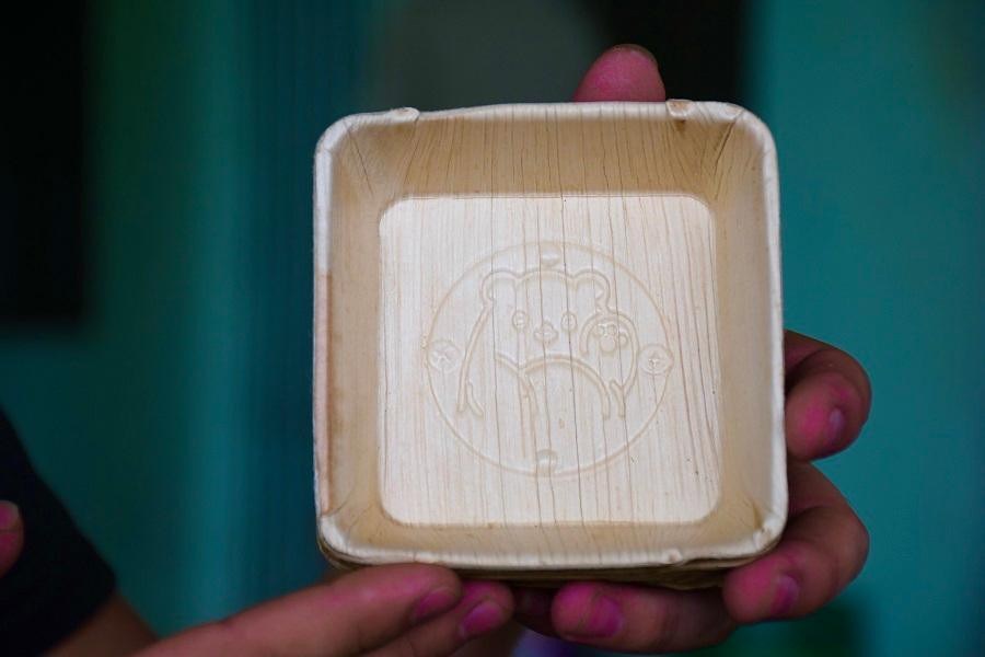 Những sản phẩm được hoàn thiện từ mo cau. Ảnh: Nguyễn Ngọc Những sản phẩm được hoàn thiện từ mo cau. Ảnh: Nguyễn Ngọc