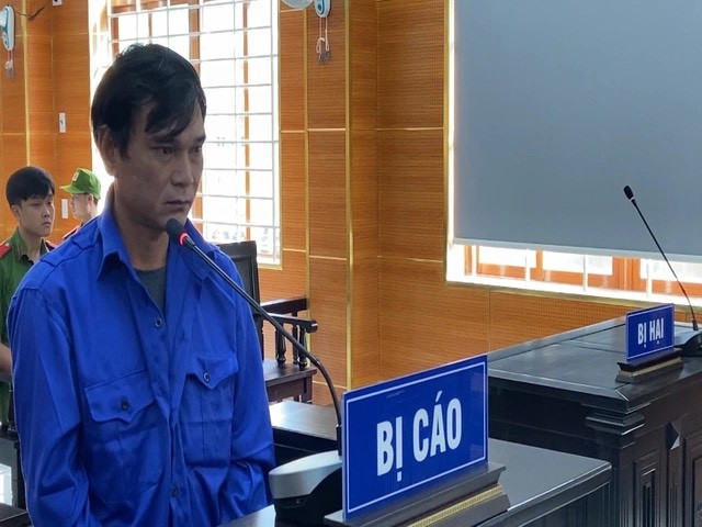 Bị cáo Nguyễn Đức Đề tại phiên tòa. Bị cáo Nguyễn Đức Đề tại phiên tòa.