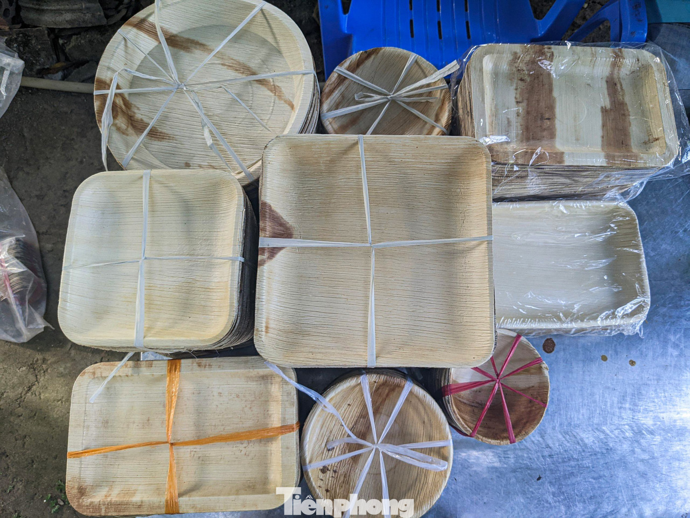 Tùy vào yêu cầu của khách hàng, cơ sở chế tạo các loại khuôn ép khác nhau. Do đó, sản phẩm được ép ra sẽ có hình dáng đa dạng, có thể in được hình ảnh lên sản phẩm theo yêu cầu của khách hàng.