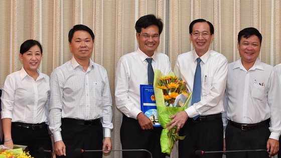 TPHCM bổ nhiệm nhiều lãnh đạo mới ảnh 4
