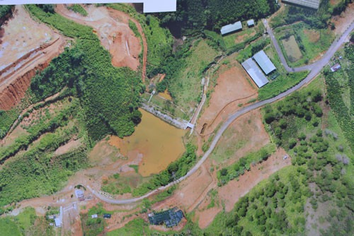 Hình ảnh một hồ nước ở huyện Lạc Dương. Ảnh: Thanh Niên. Hình ảnh một hồ nước ở huyện Lạc Dương. Ảnh: Thanh Niên