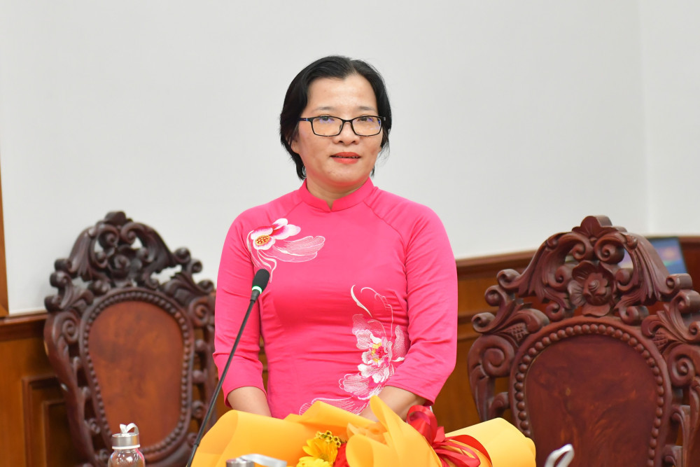 Bà Nguyễn Thị Thúy phát biểu nhận nhiệm vụ Bà Nguyễn Thị Thúy phát biểu nhận nhiệm vụ