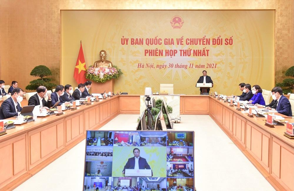 Thủ tướng phát biểu kết luận phiên họp thứ nhất Uỷ ban Quốc gia về chuyển đổi số (ảnh Nhật Bắc)