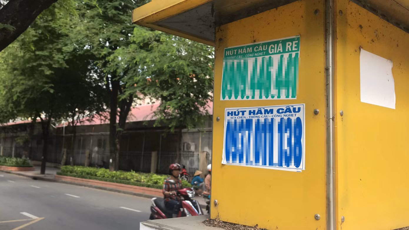 Cận cảnh những điểm đón taxi hoang phế ở Sài Gòn ảnh 7